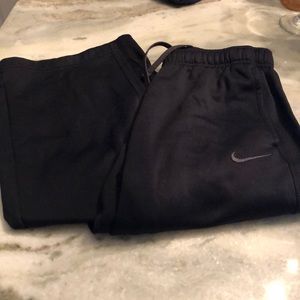 Boys Nike fleece pants